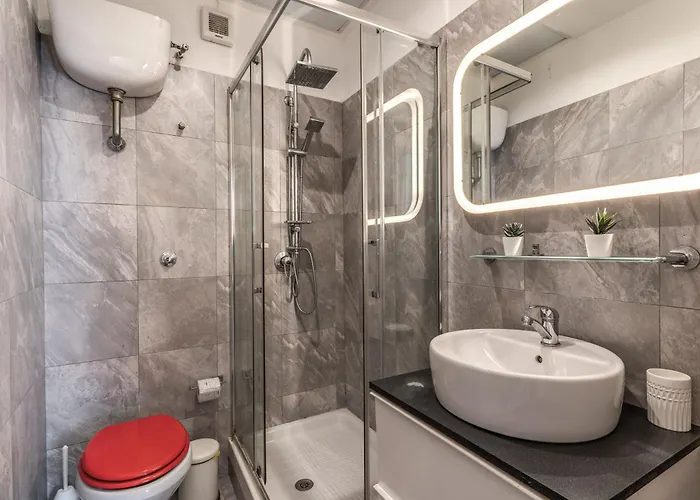 Loft In The Ghetto 4*
